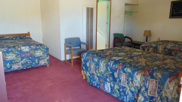 HERITAGE BUDGET INN image 5